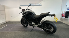 BMW F900 R